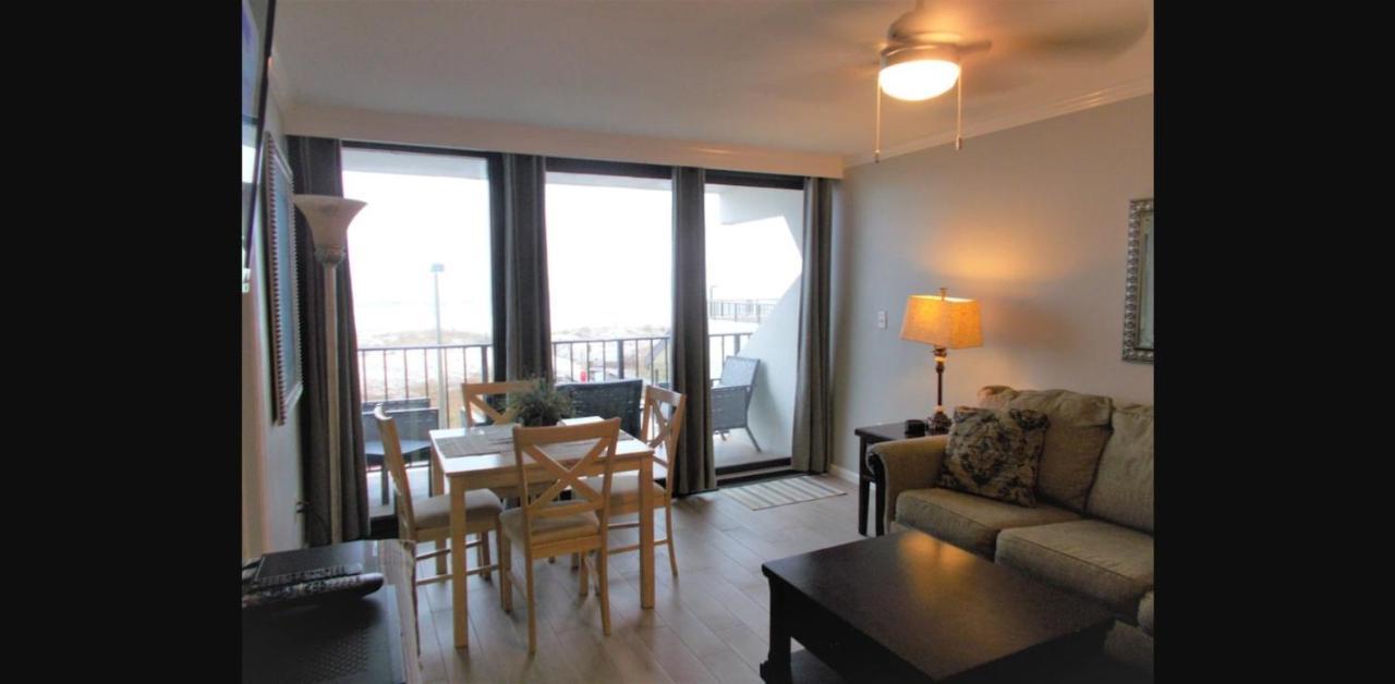 Island Winds East #103, Gulf Front. Closest Building To Hangout! * Gulf Shores