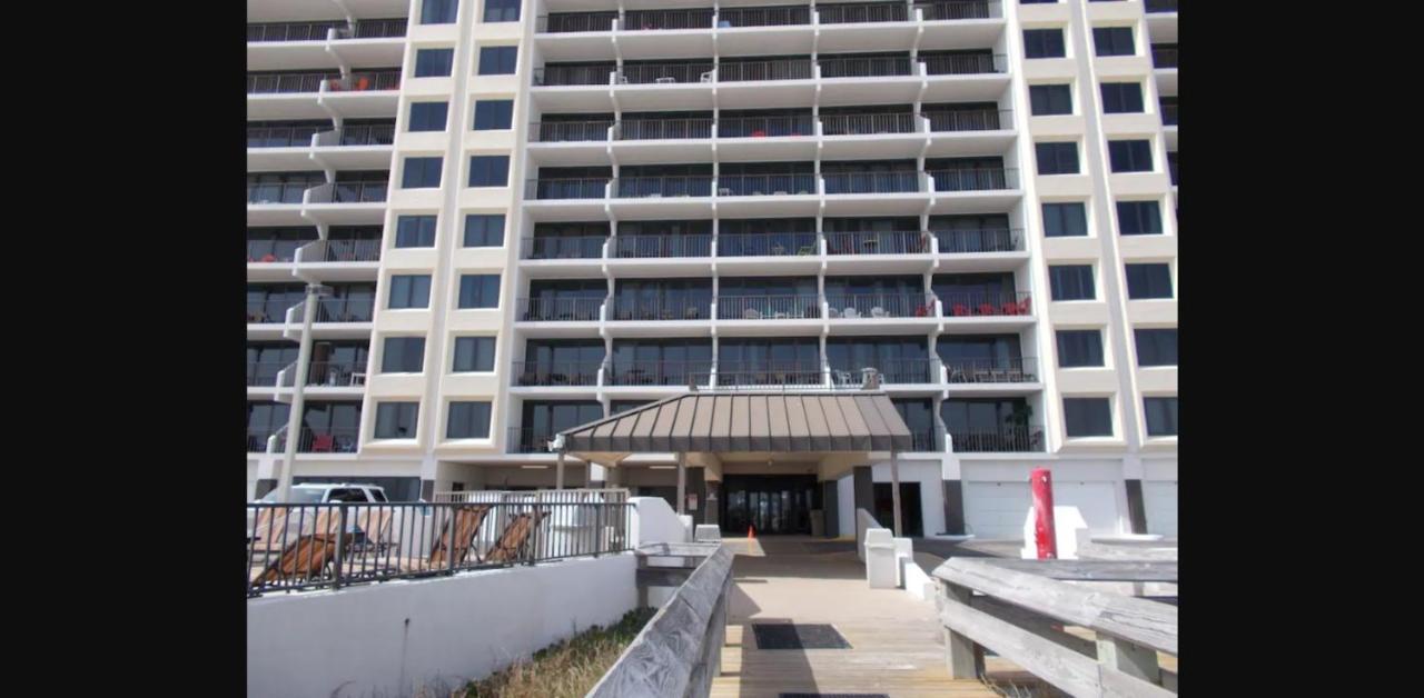 Island Winds East #103, Gulf Front. Closest Building To Hangout! * Gulf Shores